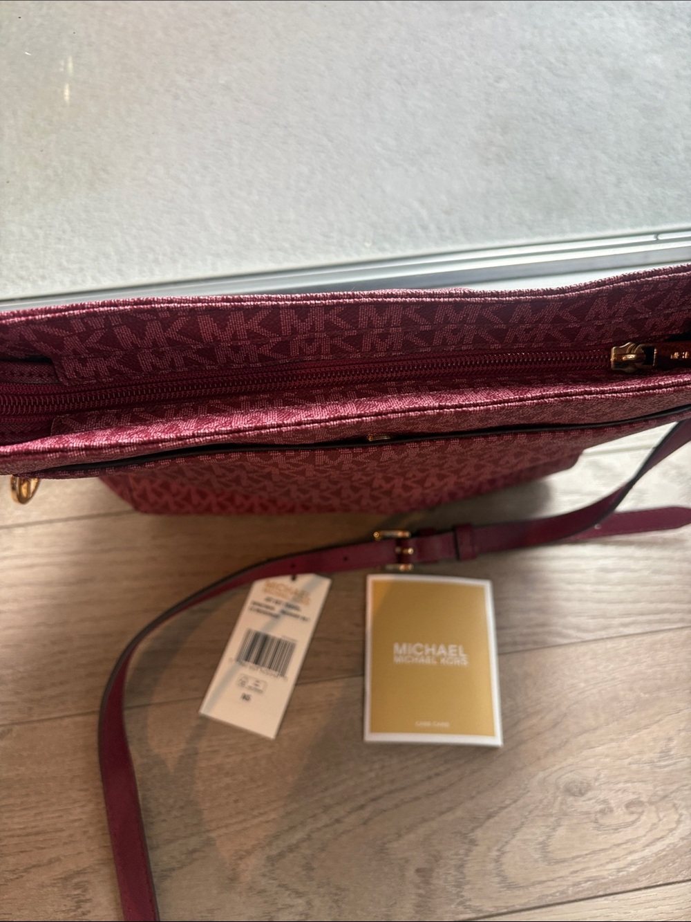 Michael Kors mulberry MK Signature Crossbody Bag with Gold Hardware - Picture 7 of 9